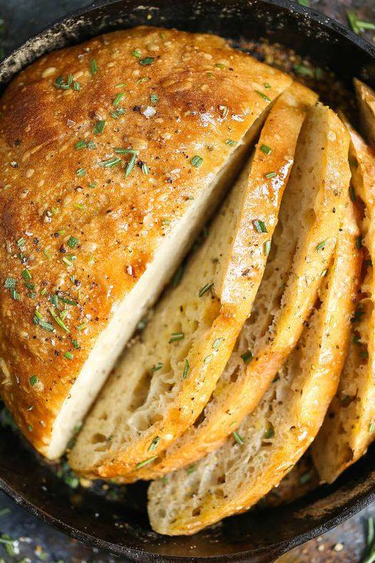Cheesy Keto Garlic Bread